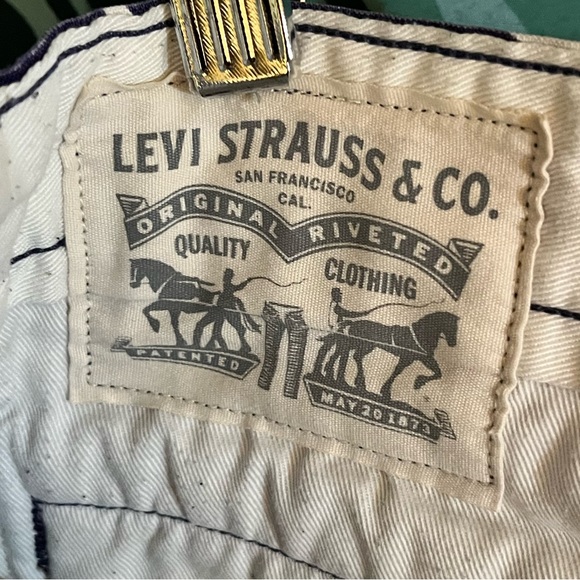 Levi bird shorts - Picture 8 of 10